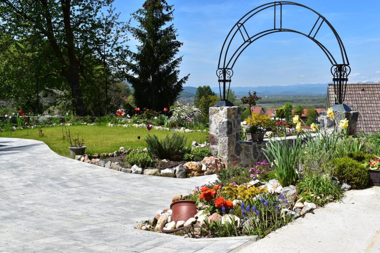 Apartmaji Lejardin Škofljica Exterior foto